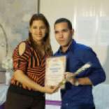 Yasel Toledo Garnache recibe premio periodístico